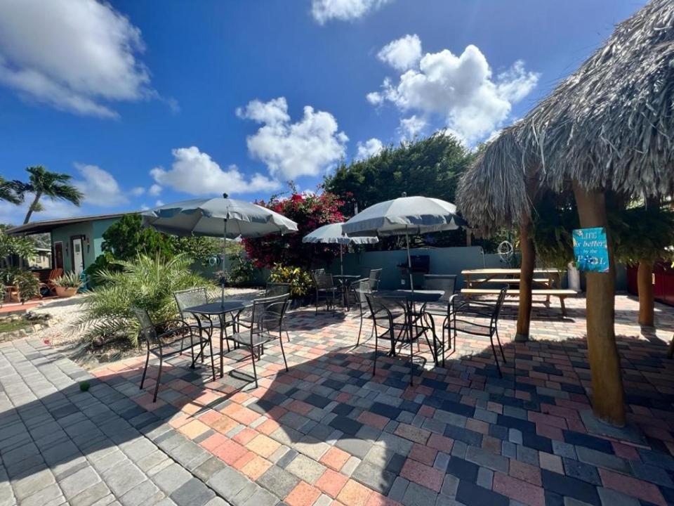 오란제스타트 La Felicidad Aruba 아파트 호텔 외부 사진